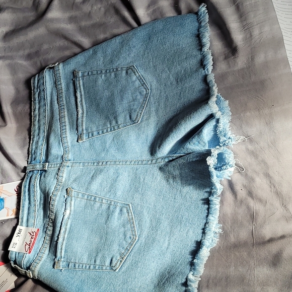 YMI Demi Shorts, Size 9/29 - Picture 2 of 8